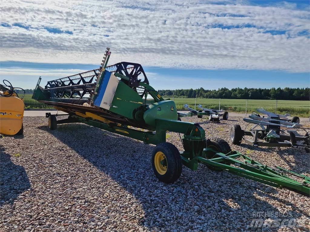 John Deere S680 Traktorok