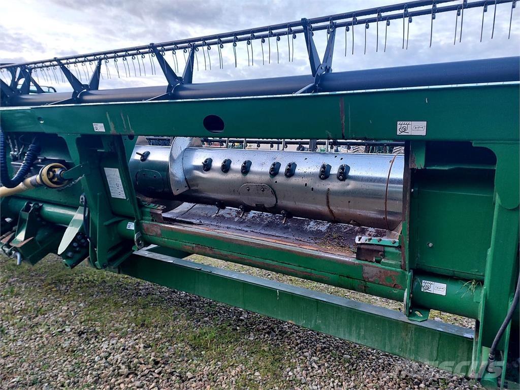 John Deere S680i Kombájnok