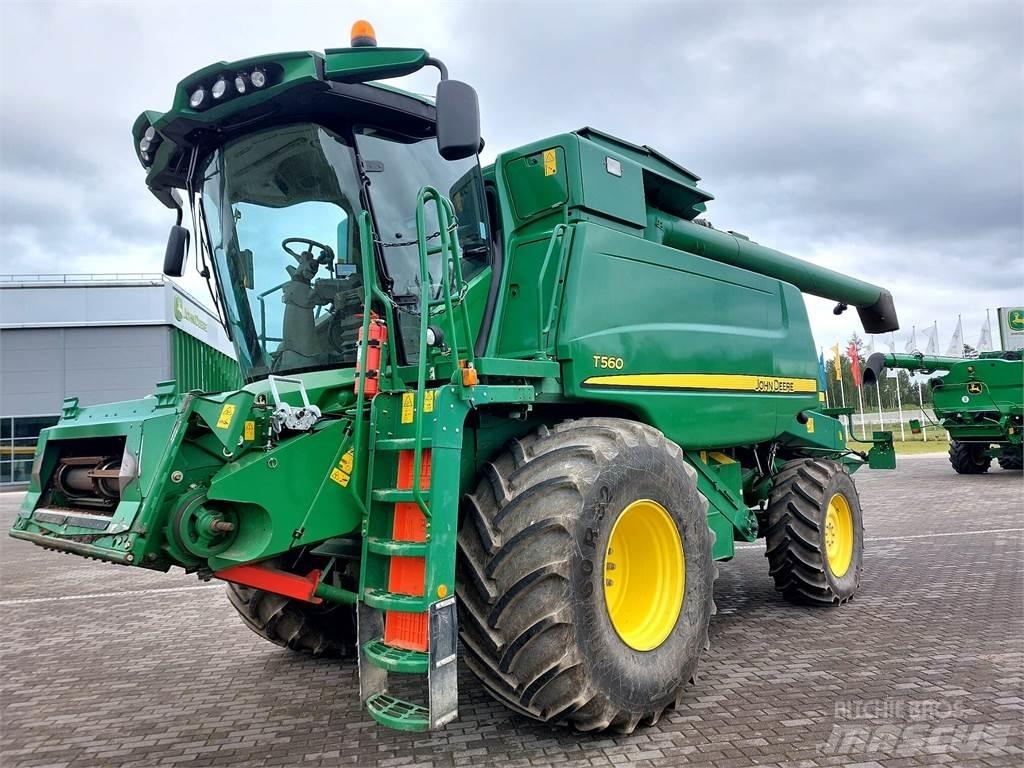 John Deere T560 Kombájnok