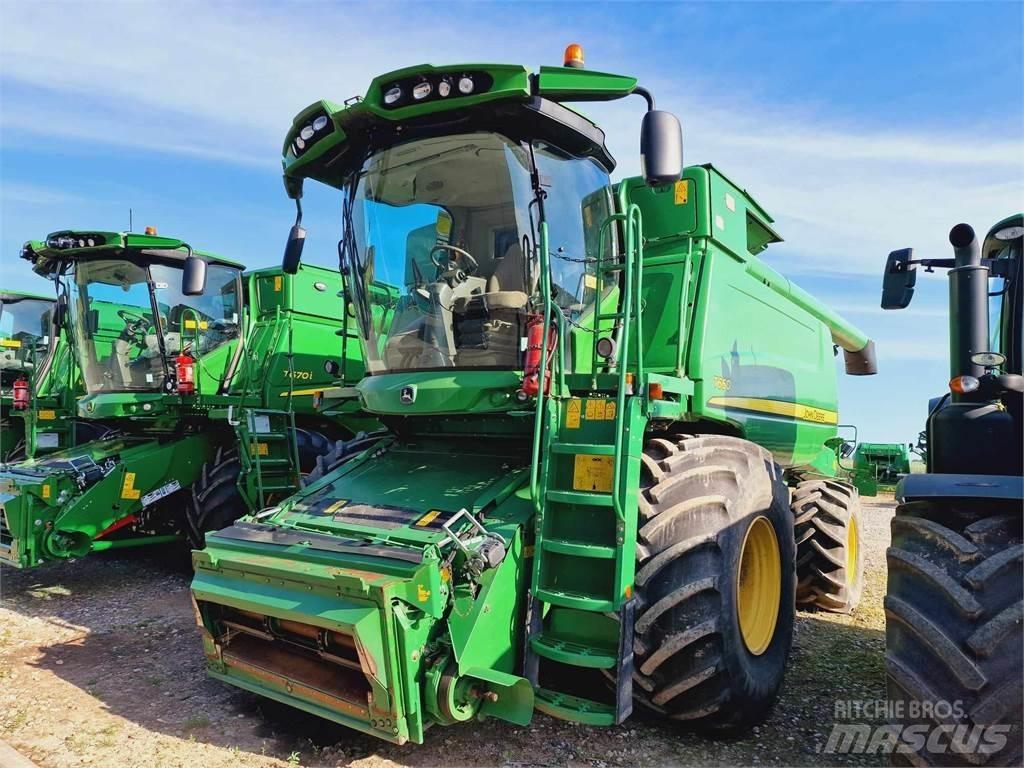 John Deere T660 Kombájnok
