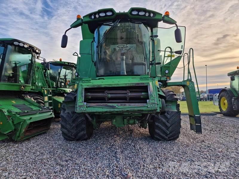 John Deere T660 Kombájnok