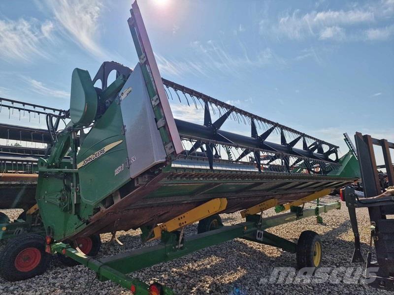 John Deere T670 Kombájnok