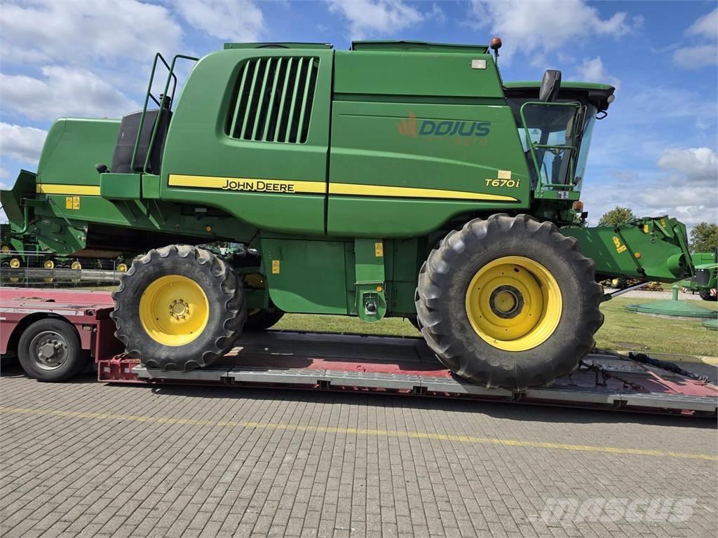 John Deere T670 Kombájnok