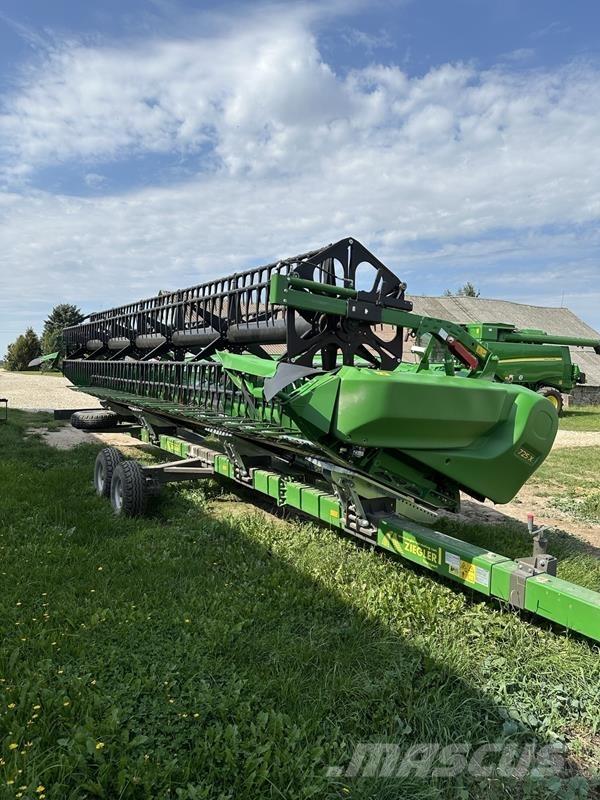 John Deere T670 Kombájnok