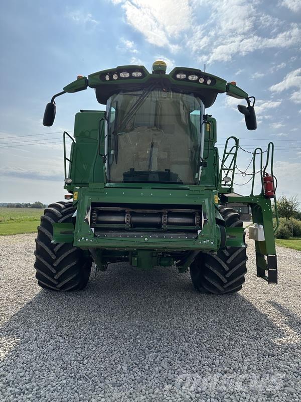John Deere T670 Kombájnok