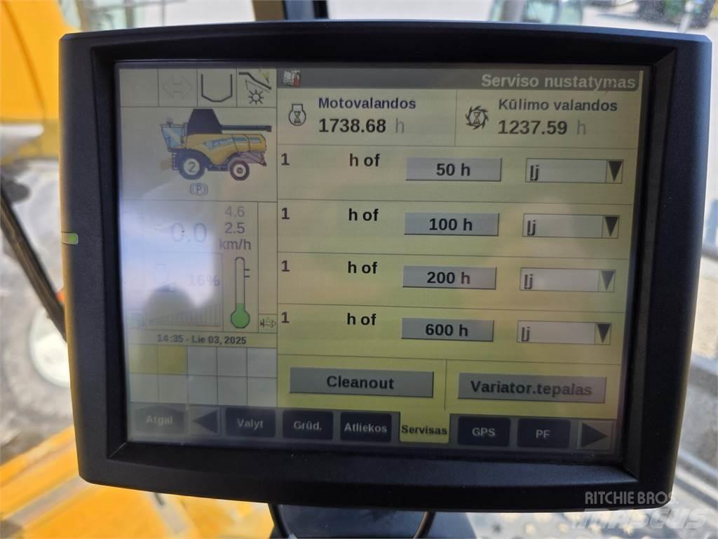 New Holland CX8.85 Kombájnok