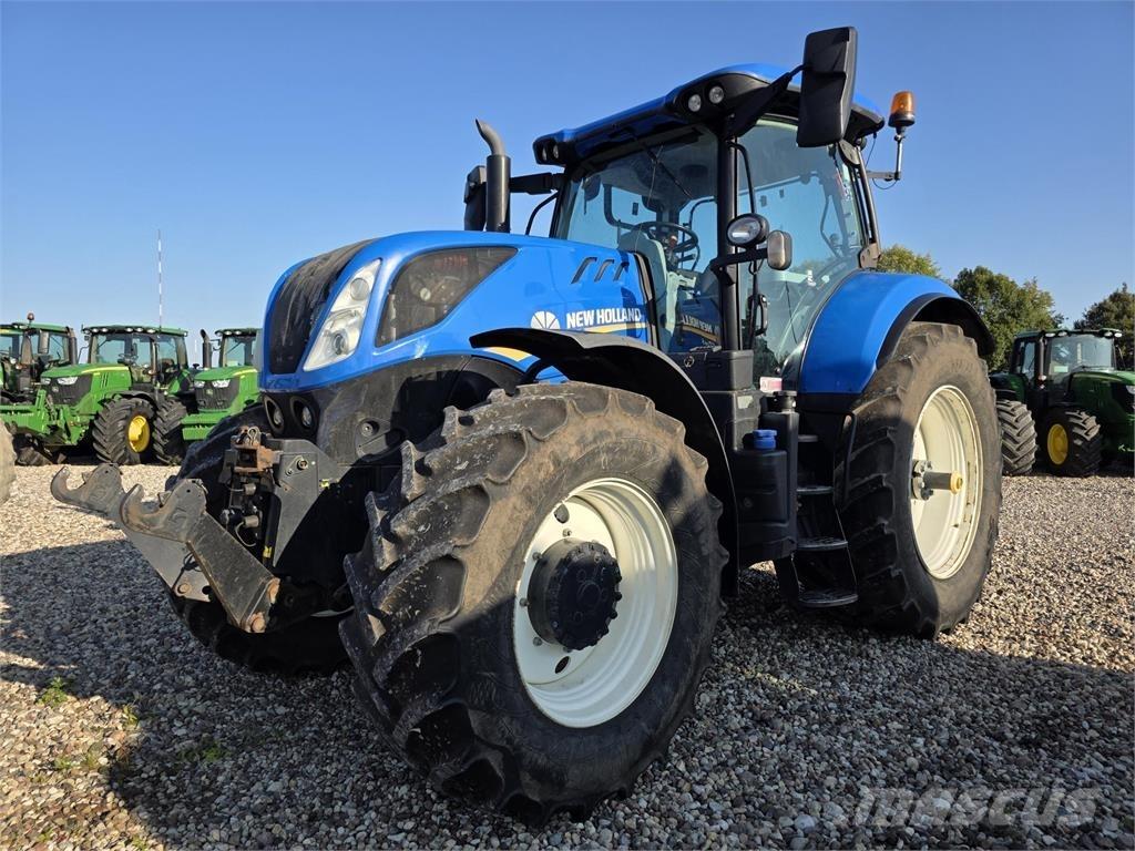 New Holland T7.215S Traktorok