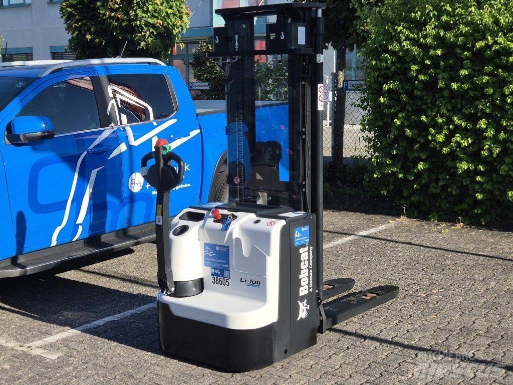 Bobcat BSL16N-I Gyalogkíséretű targonca