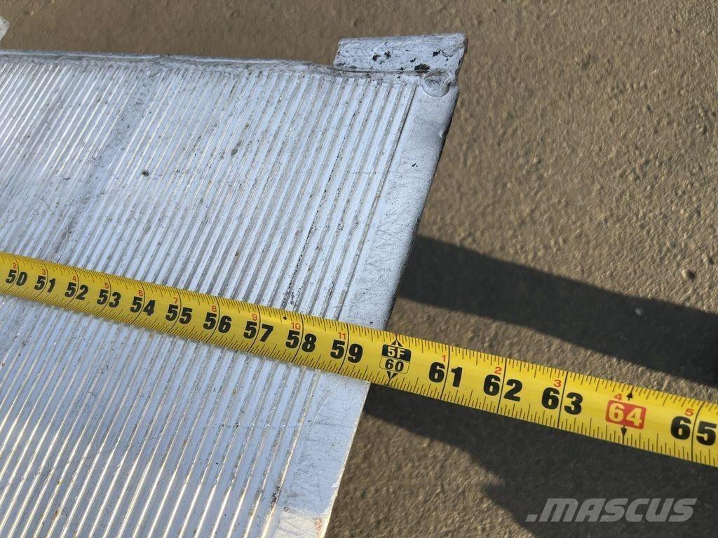 Maxon GTP3000 Bútoremelő kosarak