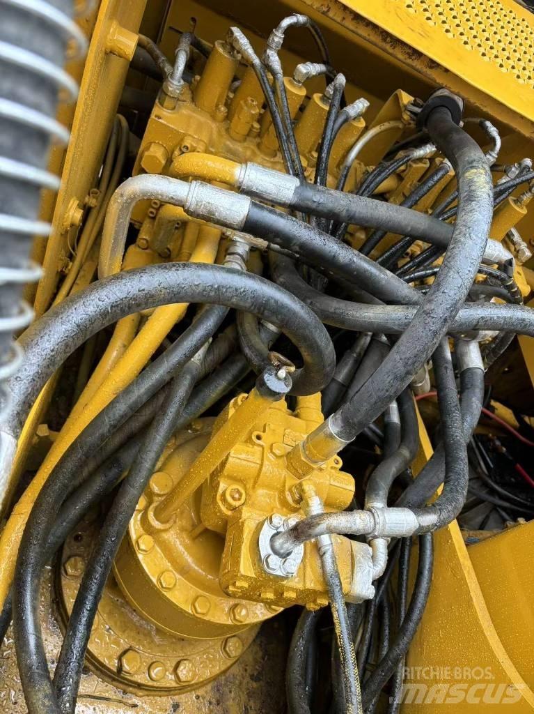 CAT 320 C Lánctalpas kotrók