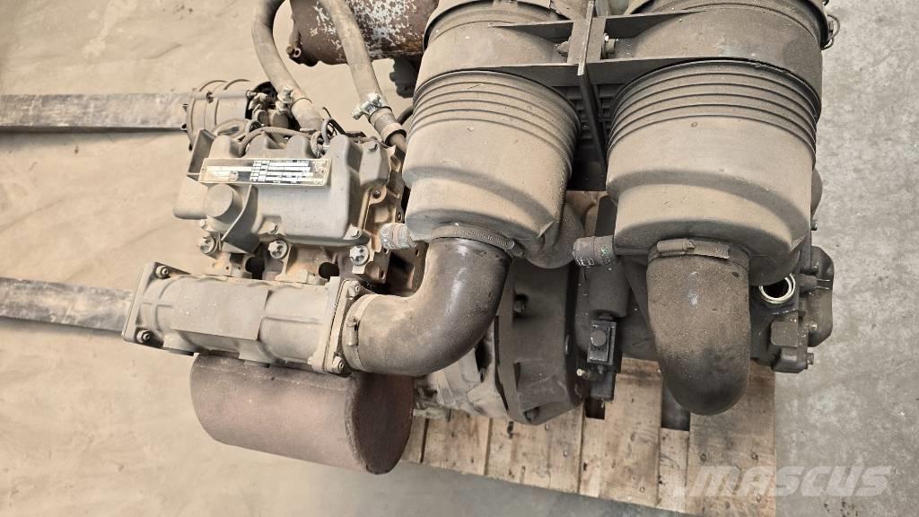 Deutz F2M1011 Motorok