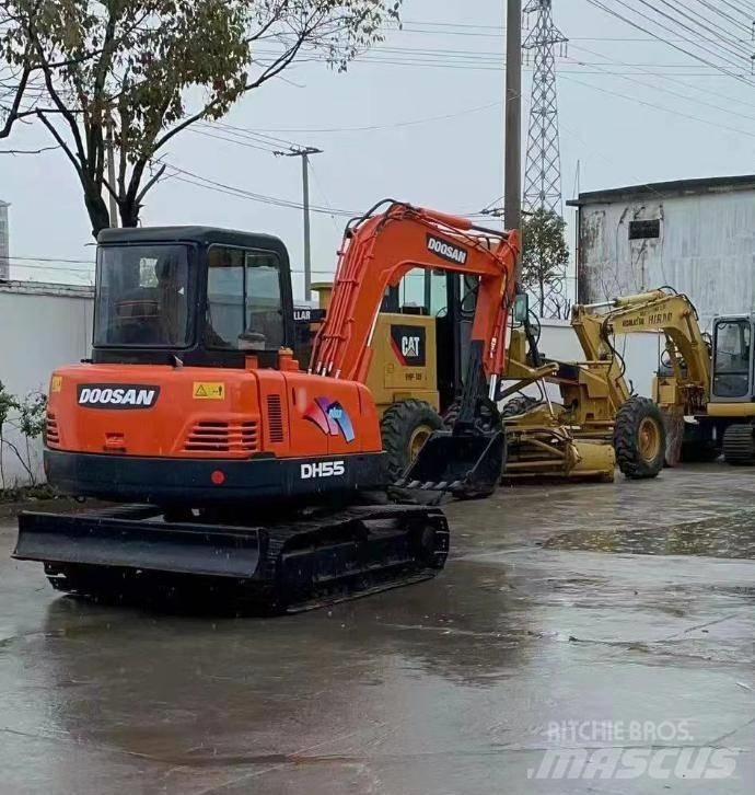 Doosan DH 55 Mini kotrók < 7t