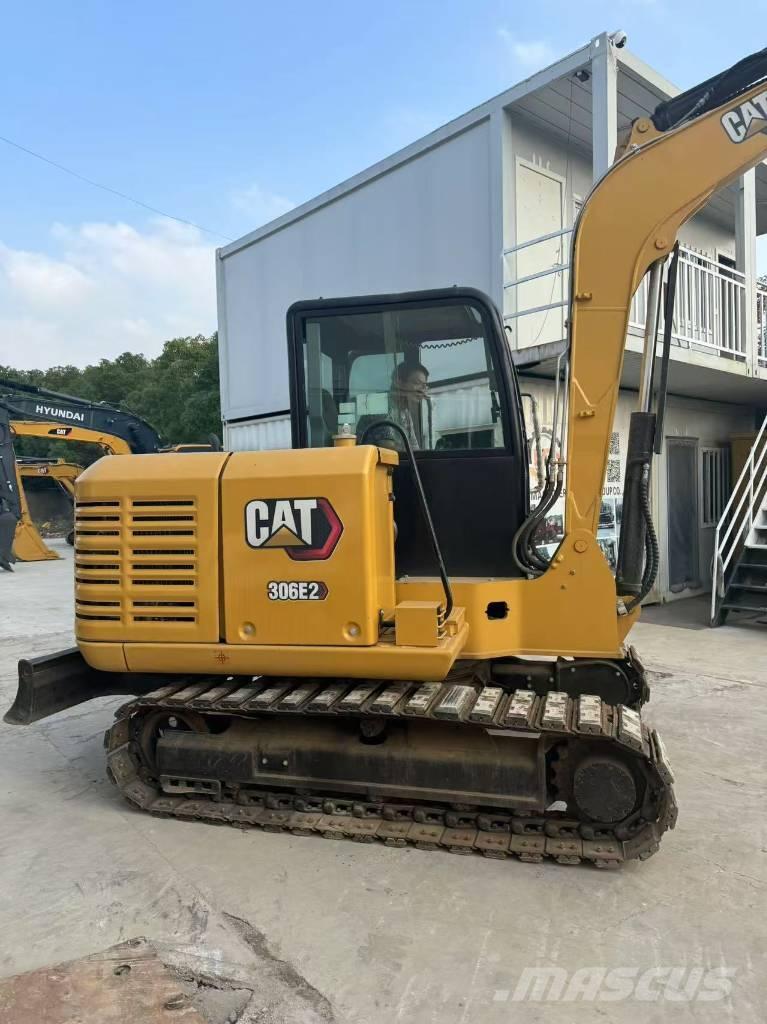 CAT 306E2 Mini kotrók < 7t
