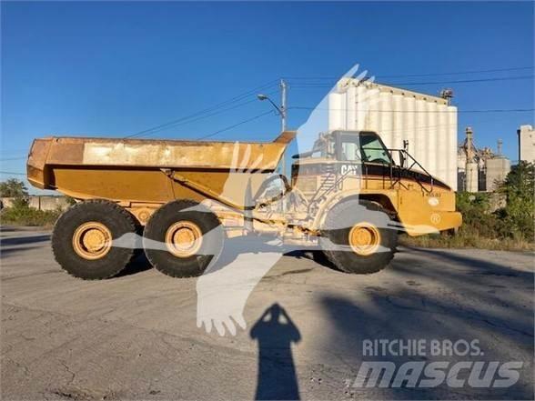 CAT 740 Csuklósdömperek