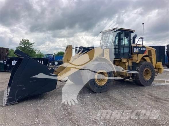 CAT 950M Gumikerekes homlokrakodók