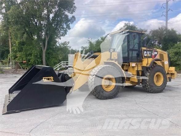 CAT 950M Gumikerekes homlokrakodók