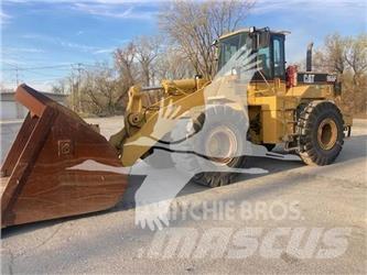 CAT 966F II Gumikerekes homlokrakodók