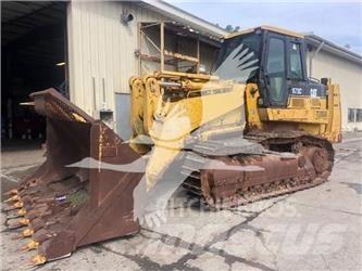 CAT 973C Lánctalpas homlokrakodók