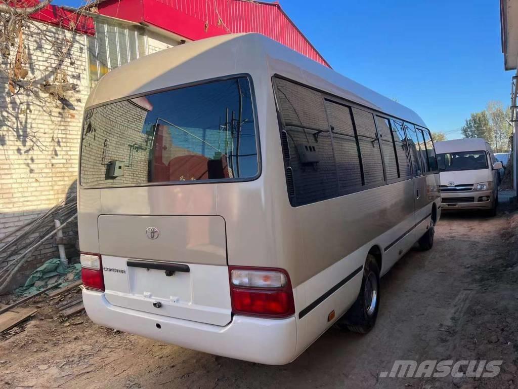 Toyota Coaster Bus Mini buszok