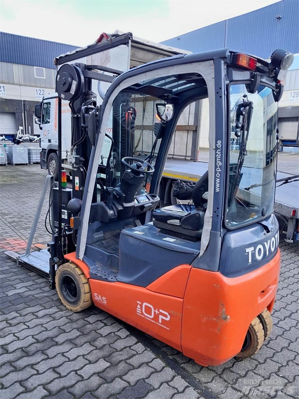 Toyota 8FBEKT18 Elektromos targoncák