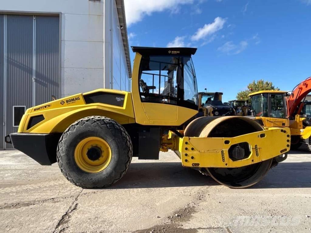 Bomag BW213D-5 Egydobos hengerek