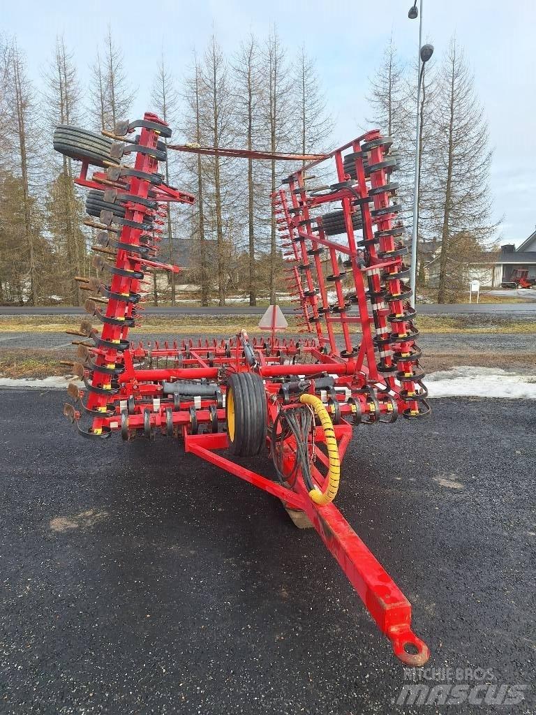 Väderstad NZE 700 Borona