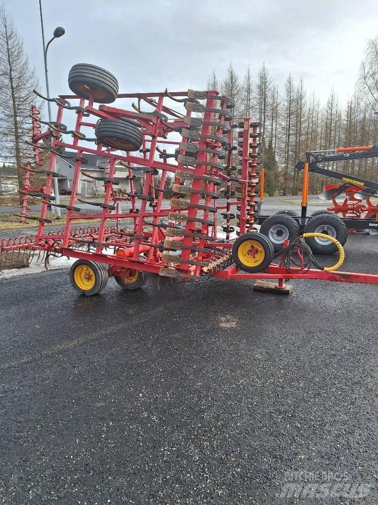 Väderstad NZE 700 Borona