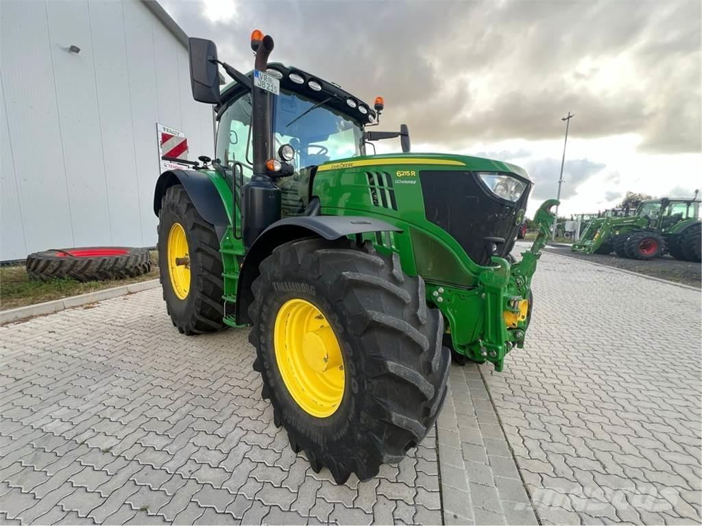 John Deere 6215 R Traktorok