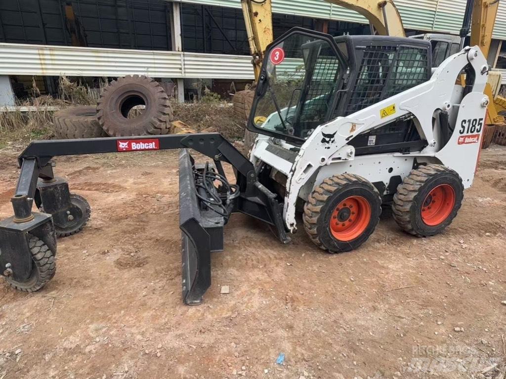 Bobcat S 185 Kompaktrakodók