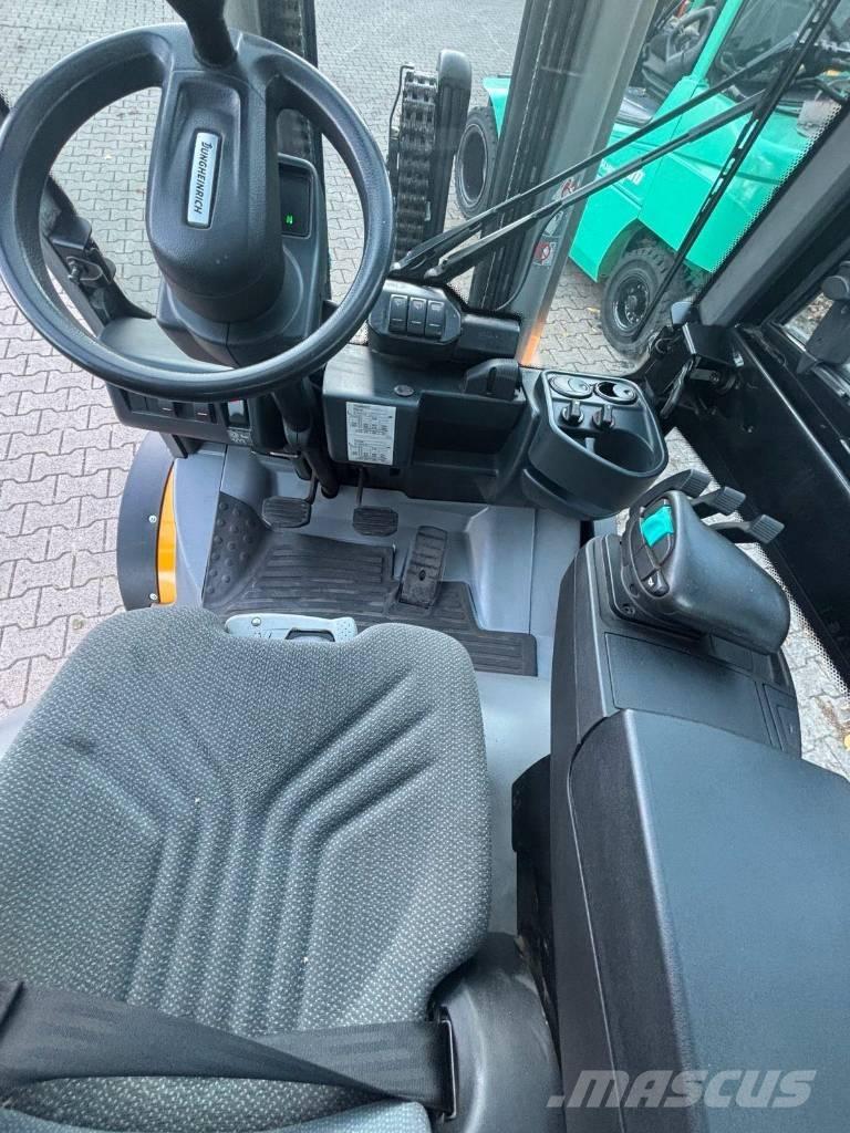 Jungheinrich TFG 435 Gázüzemű targoncák