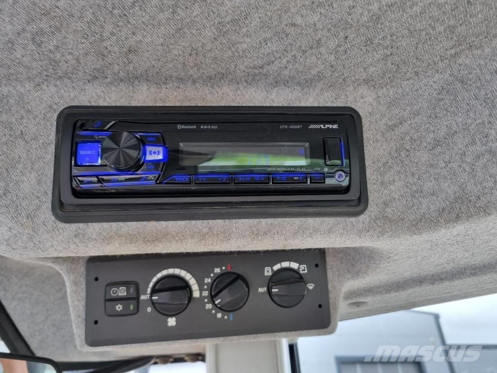 Volvo L 90 F Gumikerekes homlokrakodók
