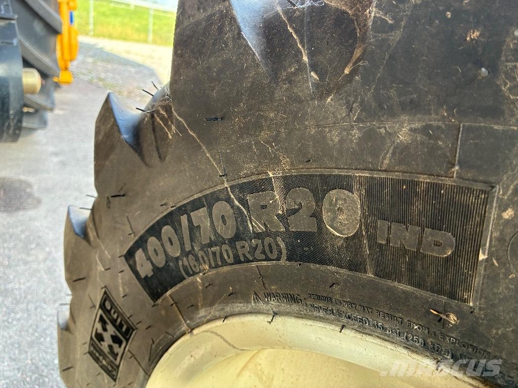 New Holland Tc 4.90 Kombájnok