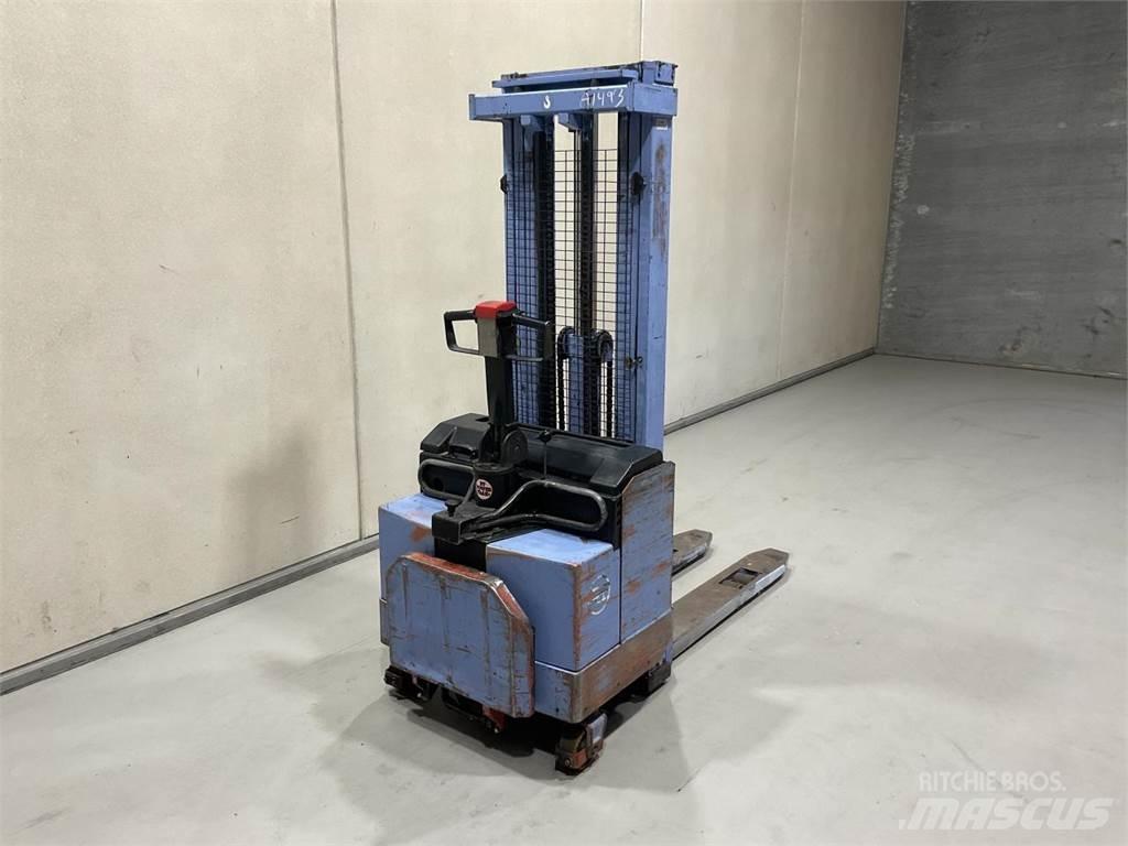 BT LSV 1250 E Elektromos gyalogkíséretű targoncák