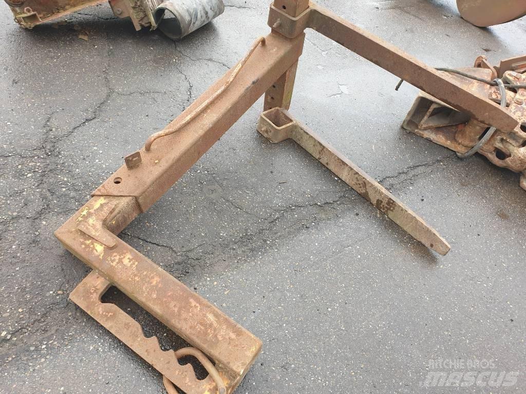  Frame with forks Villák