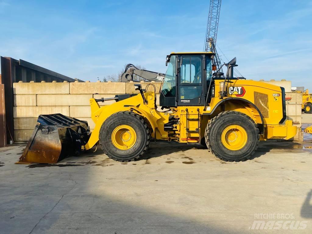 CAT 950 GC Gumikerekes homlokrakodók
