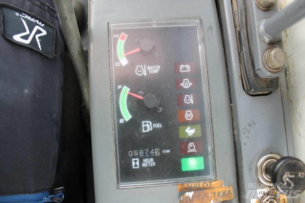 Takeuchi TB180FR Közepes (midi) kotrók 7 t - 12 t