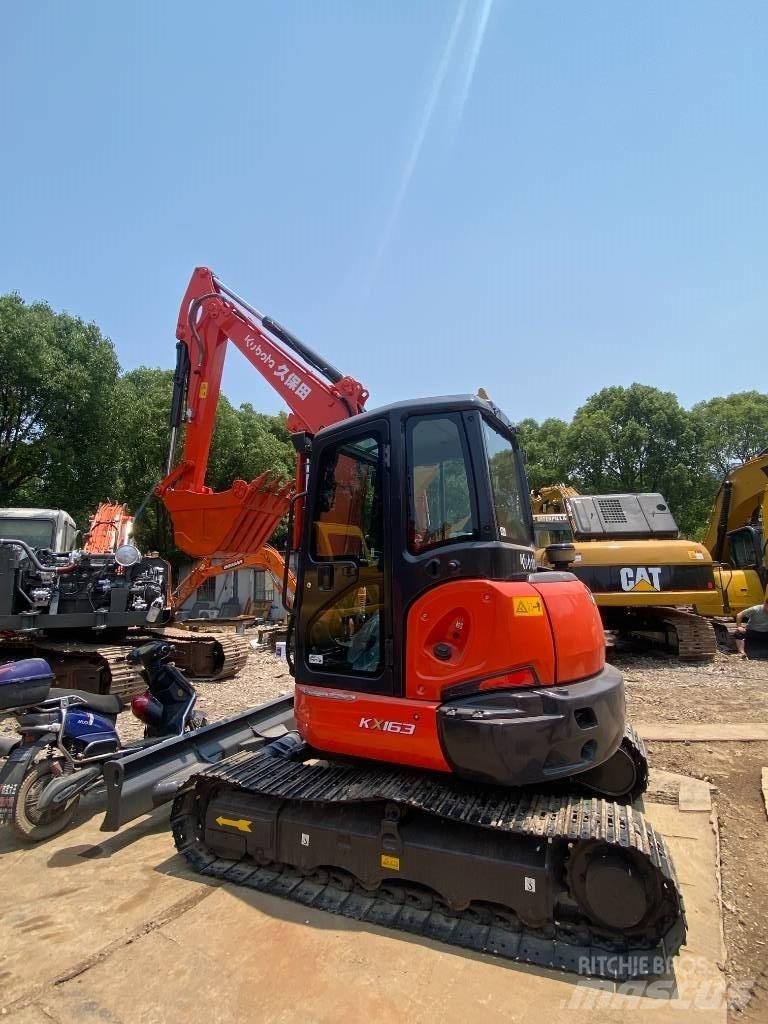 Kubota KX 163 Közepes (midi) kotrók 7 t - 12 t
