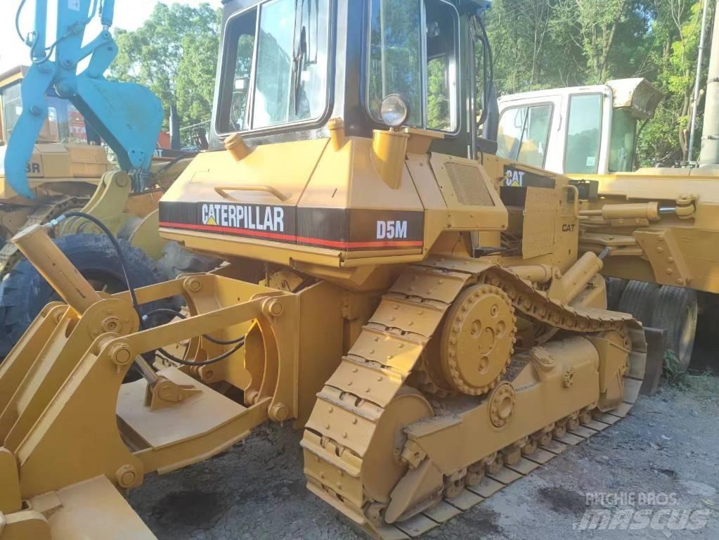 CAT D 5 M lánctalpas dózerek