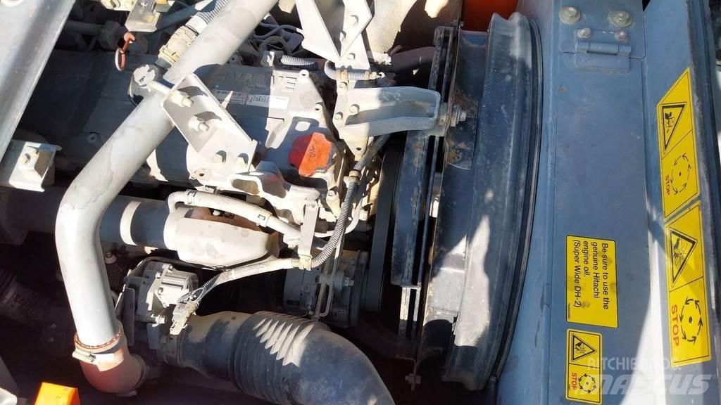 Hitachi ZX220W-5B Gumikerekes kotrók