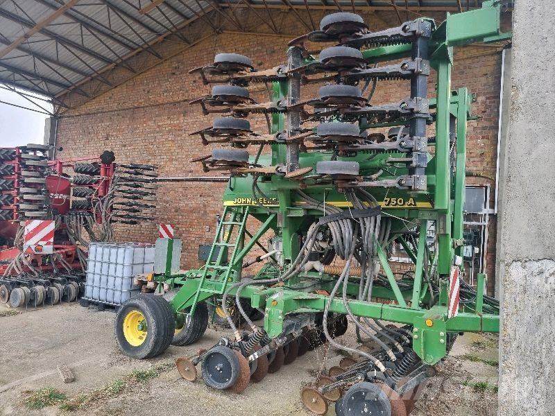 John Deere 750 A Sorvetőgép
