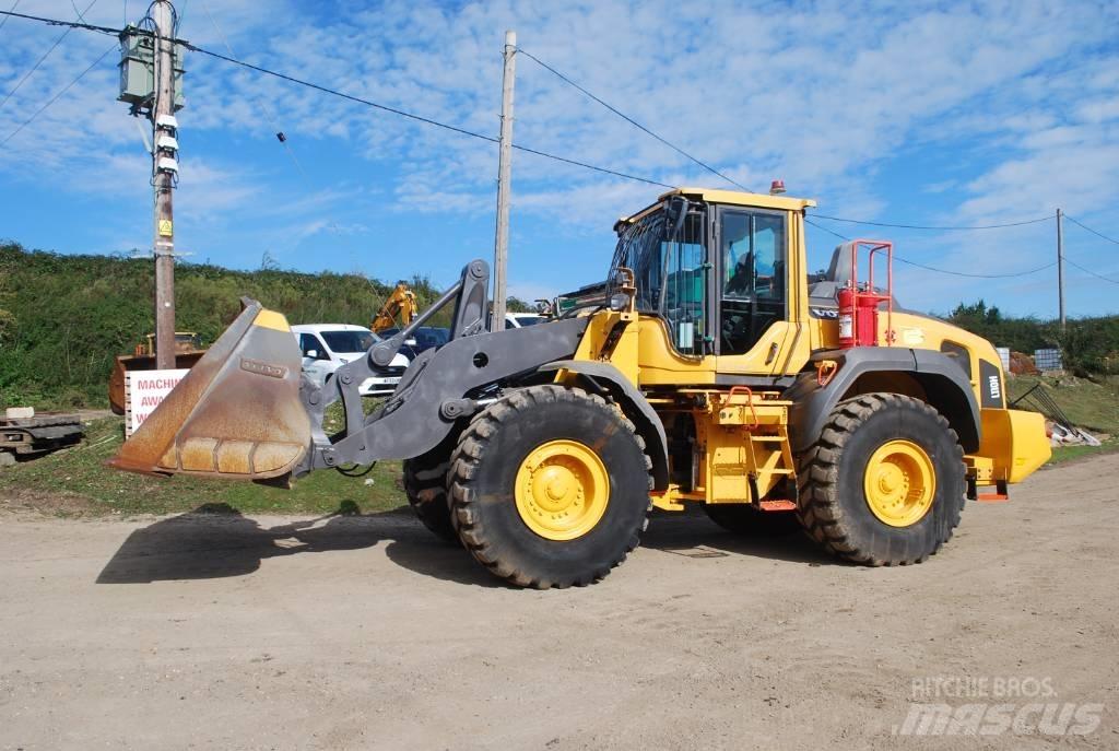 Volvo L 110 H Gumikerekes homlokrakodók