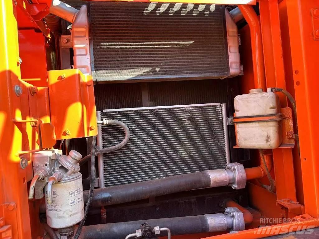 Doosan DX 225 LC Mini kotrók < 7t
