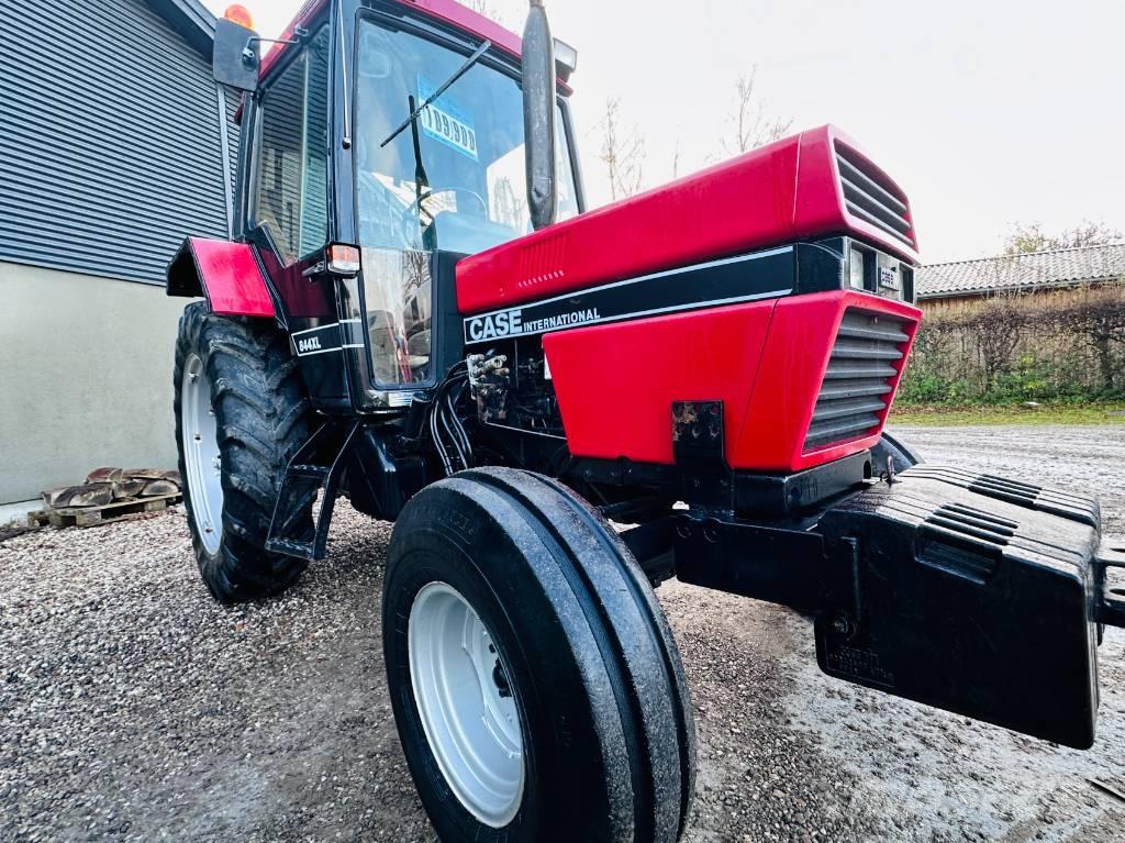 CASE 844 XL Traktorok