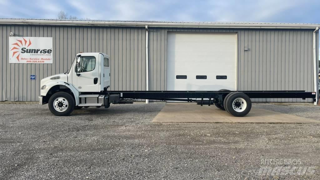 Freightliner M2 Fülkés alváz