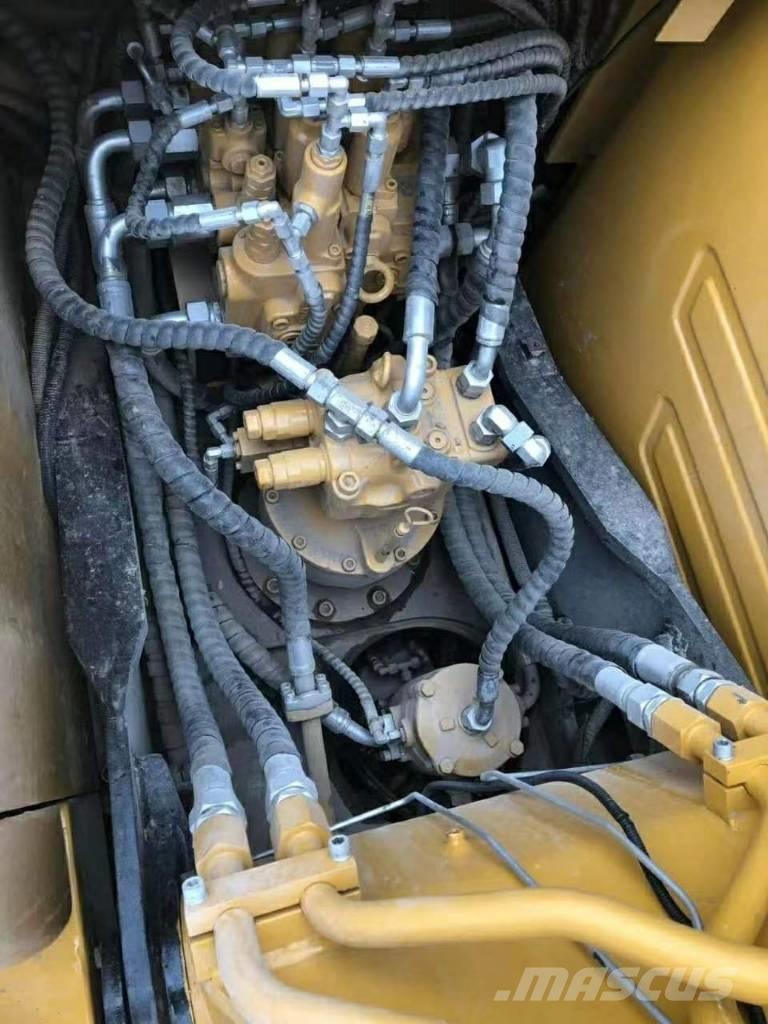 Sany SY 135 C Lánctalpas kotrók