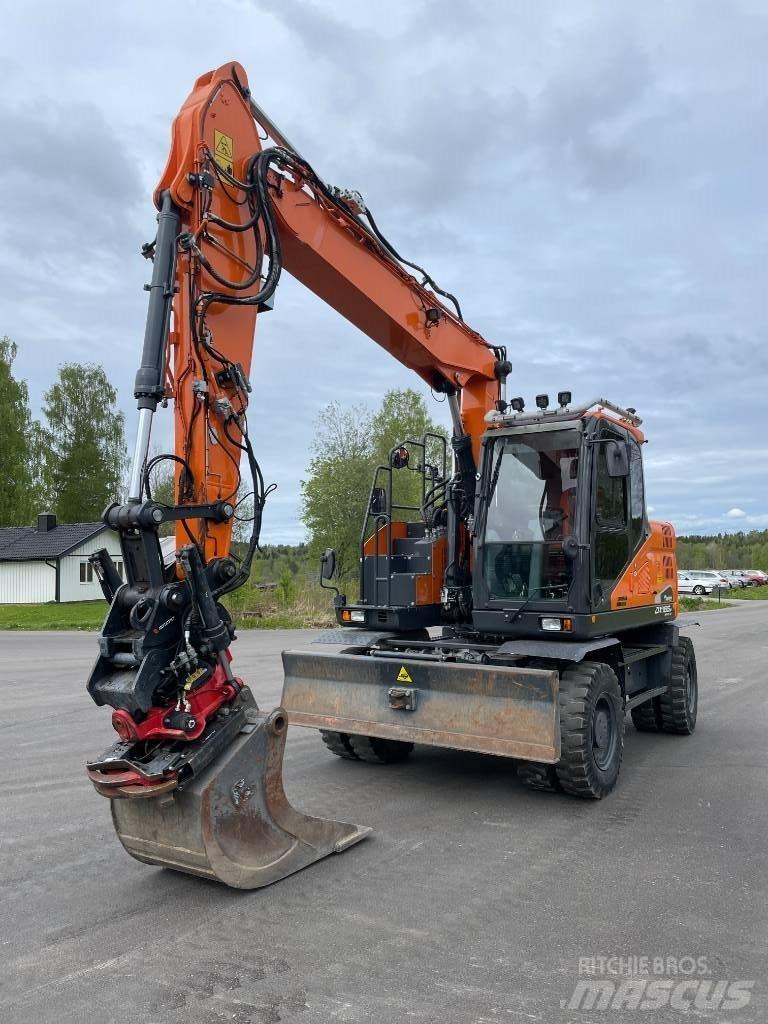 Doosan DX 165 W Gumikerekes kotrók