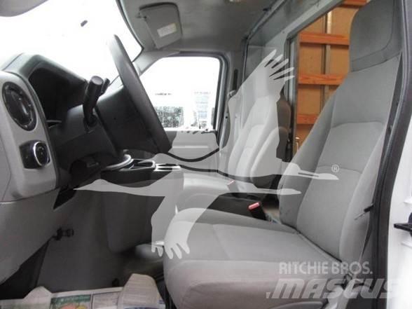 Ford E450 Építőipar - Egyebek