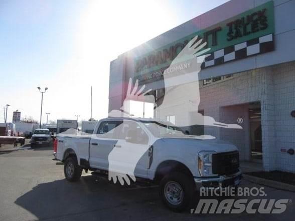 Ford F250 Építőipar - Egyebek