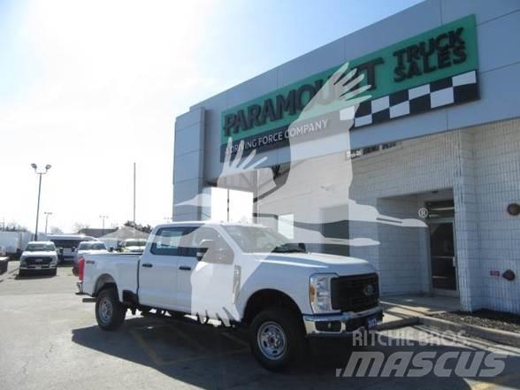 Ford F250 Építőipar - Egyebek