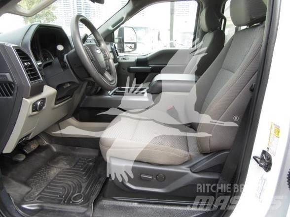 Ford F350 Építőipar - Egyebek
